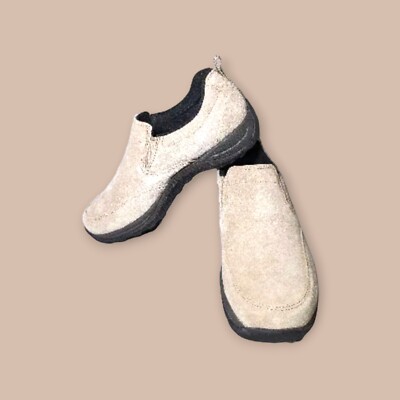 New L.L. BEAN Soft Suede Slip On Beige Tan Loafer Shoes STRETCH Women's Size 7 