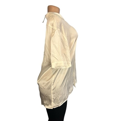Neu mit Etikett Banana Republic Damenbluse cremefarben 100 % Seide Knopfleiste Größe Medium  - Bild 4 von 10