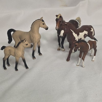 Schleich Horses And Foals Lot Of 5 Collectable