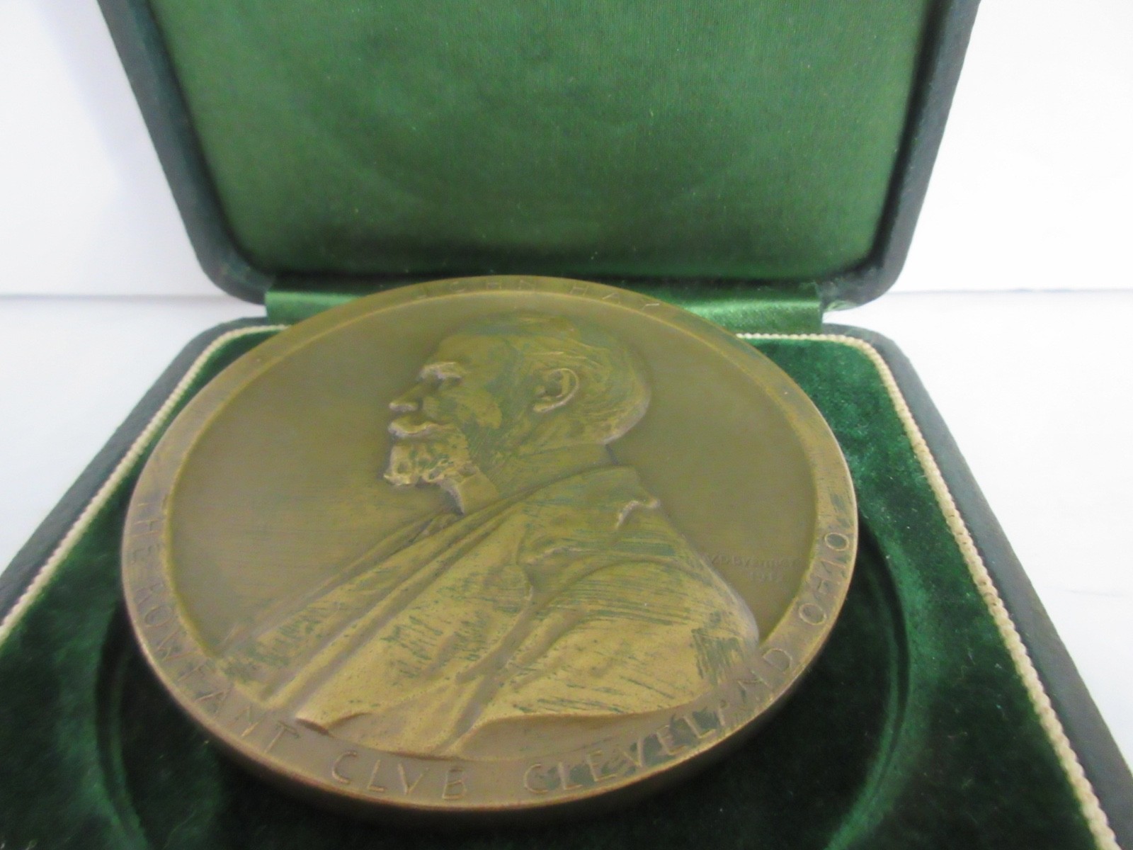 THE ROWFANT CLUB John Hay Bronze Medal 1912 Fitted Box # 74 / 170 V.D. Brenner