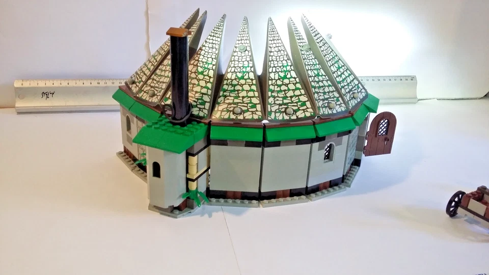 LEGO Harry Potter 4707 Hagrid's Hut, Foto 4 von 4