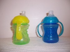 Nuby  Cup lot Sippy cup with handles   box win