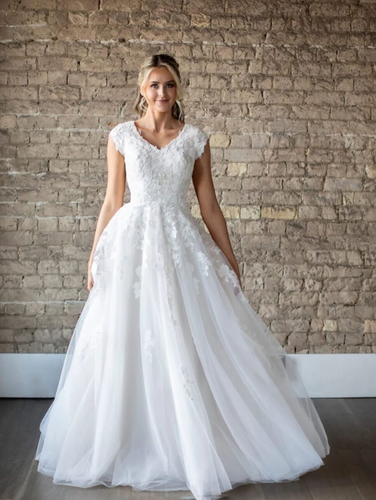 Classic Wedding Dresses Cap Sleeve A-Line Lace Applique Bridal Gowns White Ivory - Picture 4 of 15