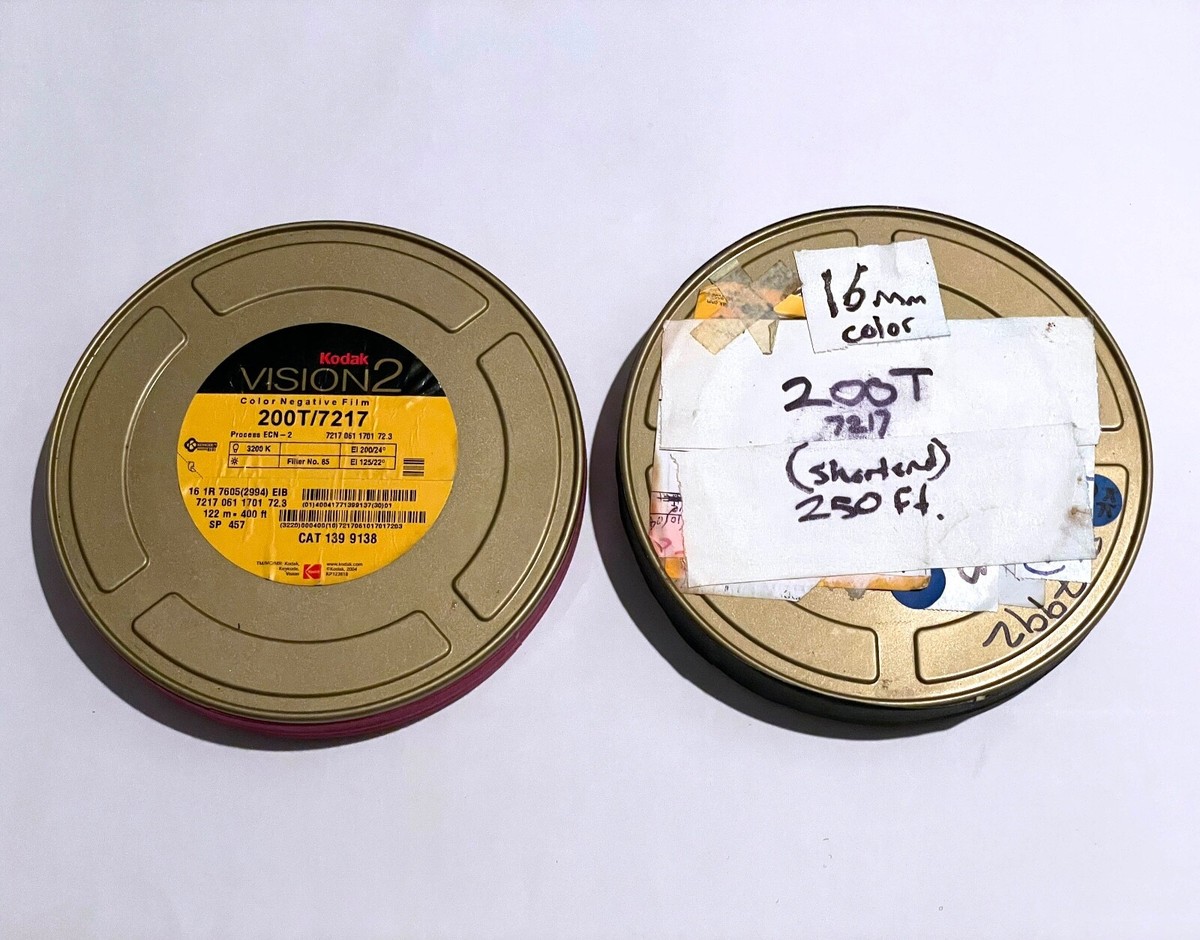 PLC　根絶　日FOIL Kodak Vision2 200T #7217 16mm 2 cans 650 ft. Rare Vintage Expired