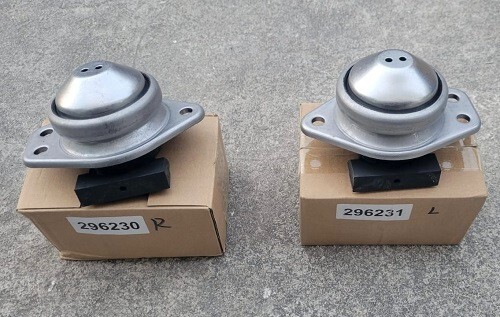 For Ferrari 458, F12 Left Right Flexible Engine Mount Mounting Bush Set