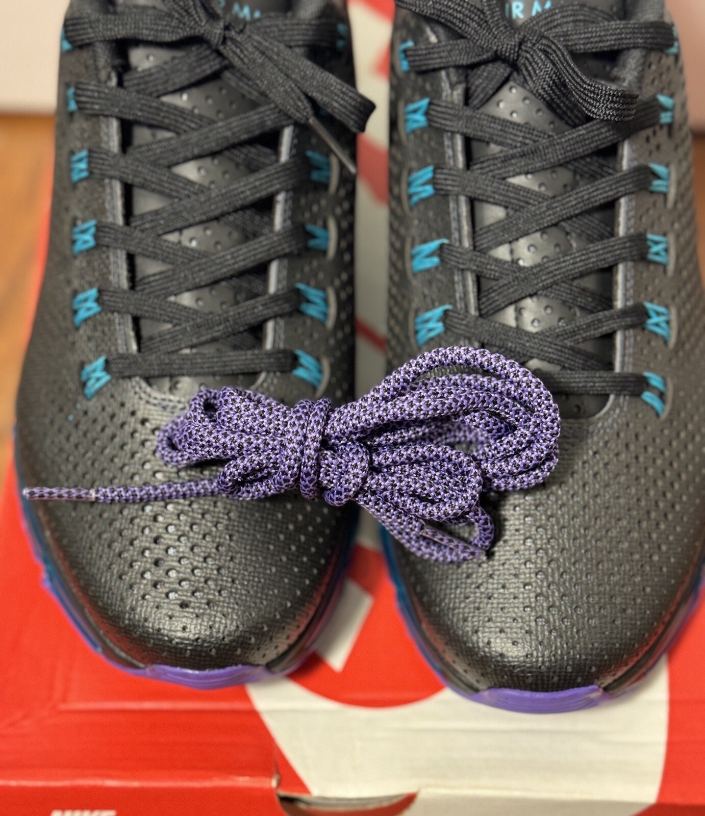 Size 10 - Nike Air Max Motion Black