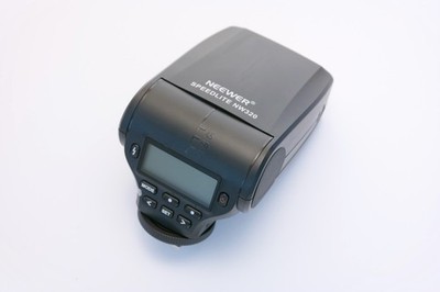 Wie Neu! Neewer NW320 Aufsteck Blitz Für Lumix/Olympus MFT M4/3 +12M. Gewährl.
