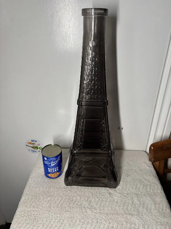 LARGE QUIRKY GLASS EIFFEL TOWER BOTTLE ( PICK UP ONLY ) - Image 3 of 4