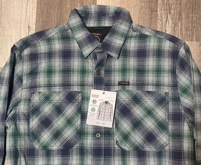 Wrangler ATG All Terrain Gear Men's Plaid Button-Up Shirt Long Sleeve Large NEW
