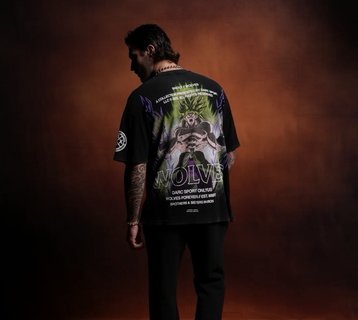 DARC SPORT X DRAGON BALL Z BROLY “FULL POWER” OVERSIZED TEE MEDIUM