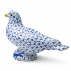 Herend Inspired Blue & White Fishnet Pigeon Bird Vintage Figurine 9x4x7”