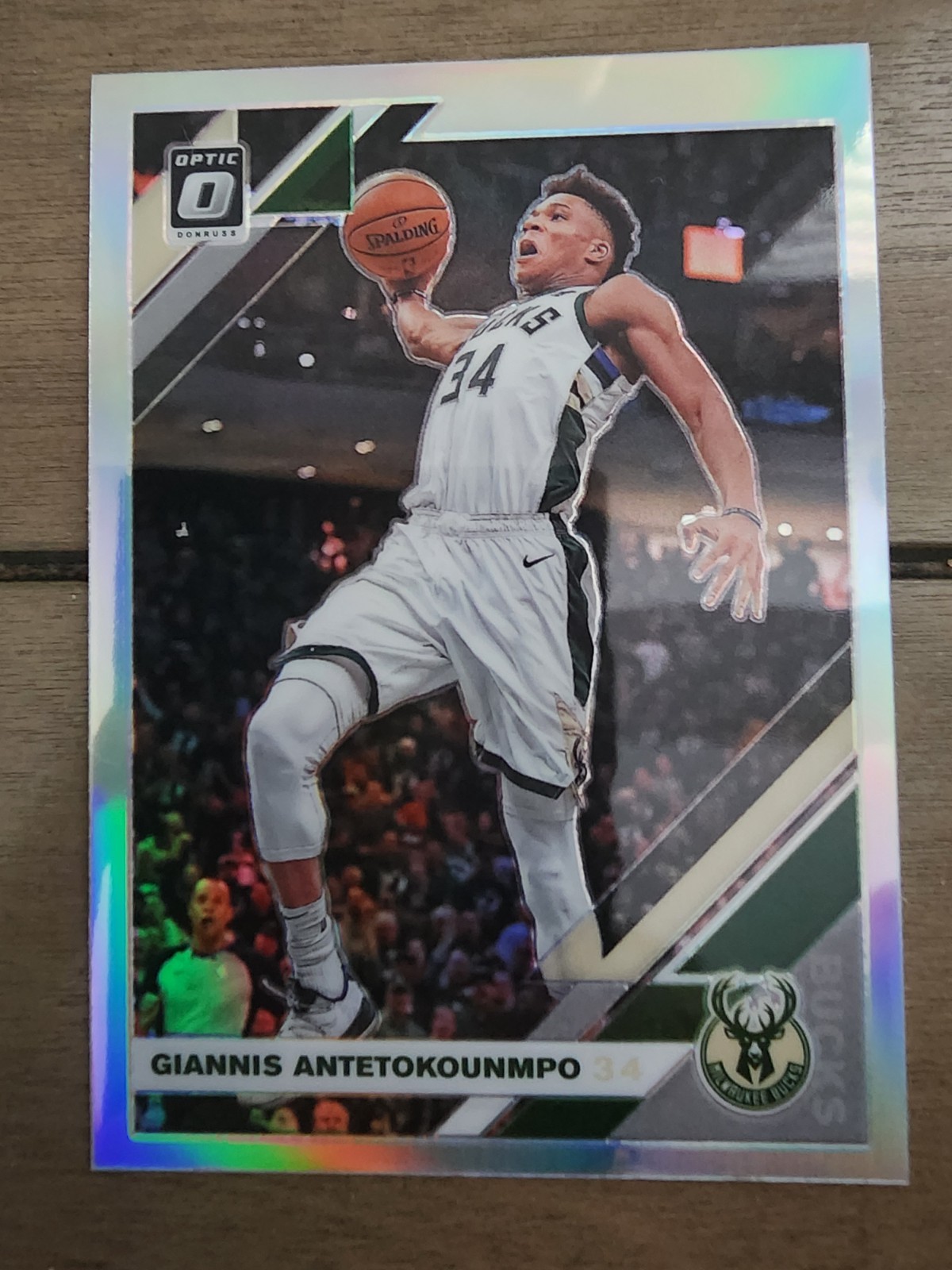 Giannis Antetokounmpo 2019-20 Optic #81 Silver Holo Prizm