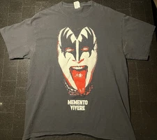 Kiss Gene Simmons Momento Vivere T-shirt Preowned size L