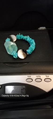 Blue Green Puka Shell Elastic Bracelet W/ Big White Blue Stone Bead &2 MOP Beads - Picture 10 of 10