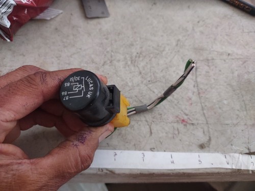 79-87 Jaguar Xj6 Xj40 4.2L Relay 33358b Lucas OEM Used 4 Pins With Plug Look