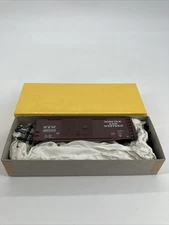 HO Scale Accurail 3022 Norfolk & Western 40' Double Door Boxcar 49300