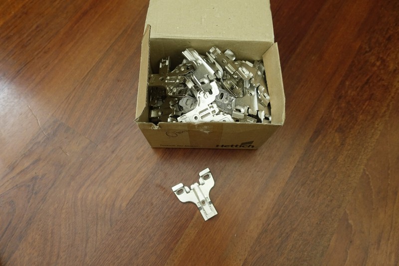 Lot of 72 Hettich HT9084930 Sensys 0mm Screw On Face Frame Baseplates Novisys