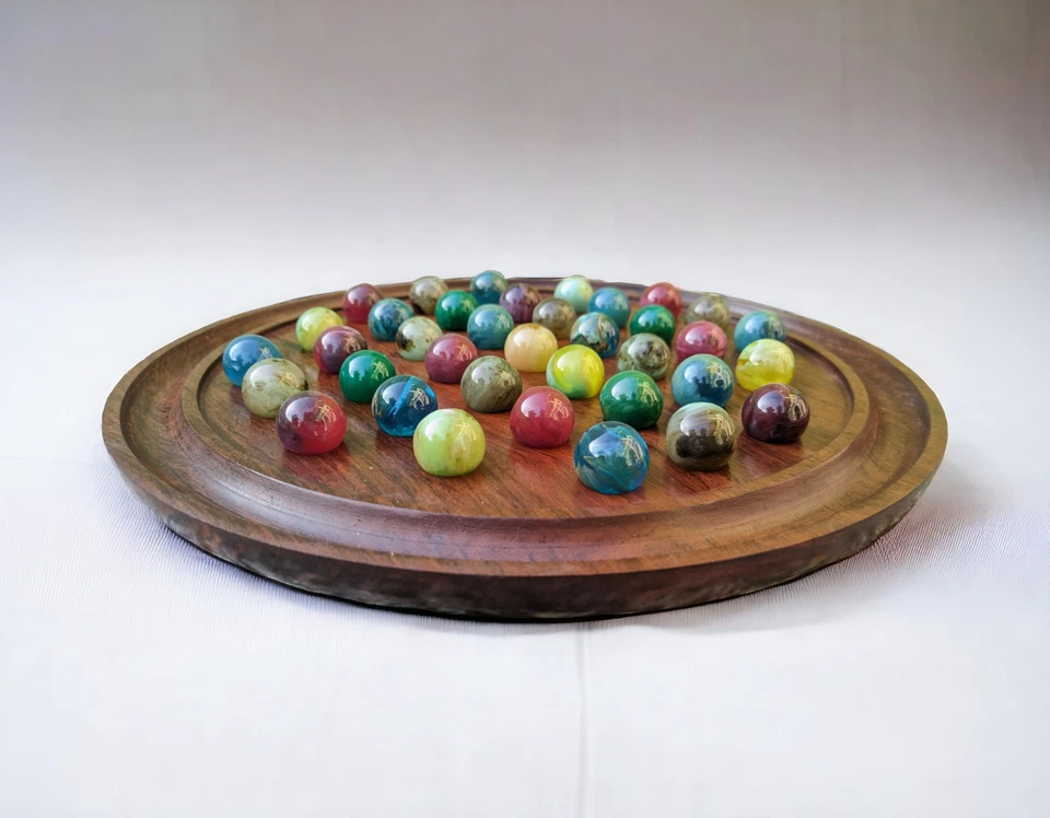 handmade solitaire board game | 13" board with 36 Resin marble board game - Image 4 of 4