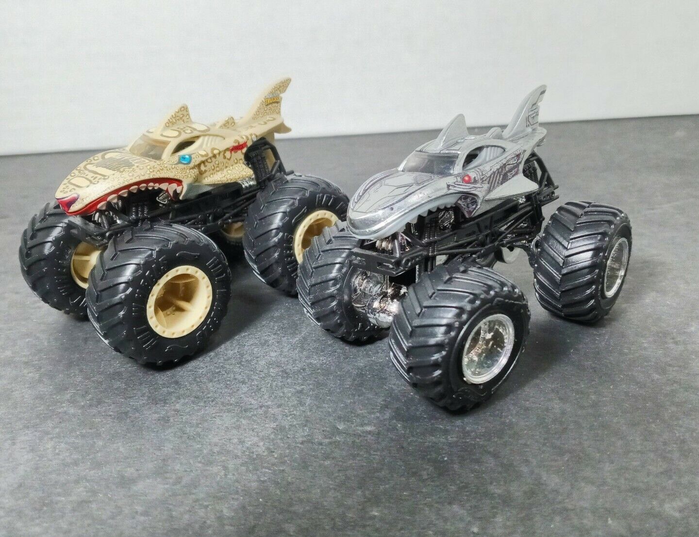 Hot Wheels Monster Trucks Monster Mover Rhino – StockCalifornia