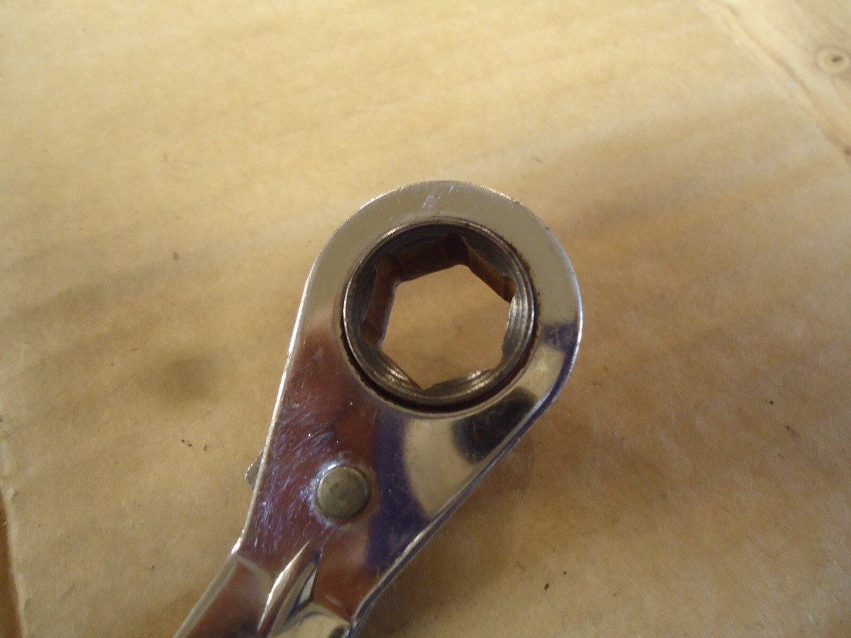 ぎゃう　9/6 9/15 9/20 Offset Box Wrench, Ratcheting, Fully Reversible, 1/2” x 9/16