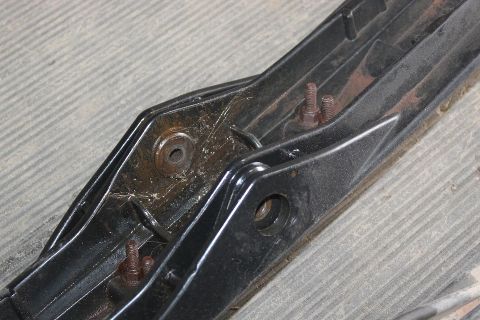 2012 Ski-doo Grand Touring 550f Sport Skis Runners Pair Set - Image 4 of 4