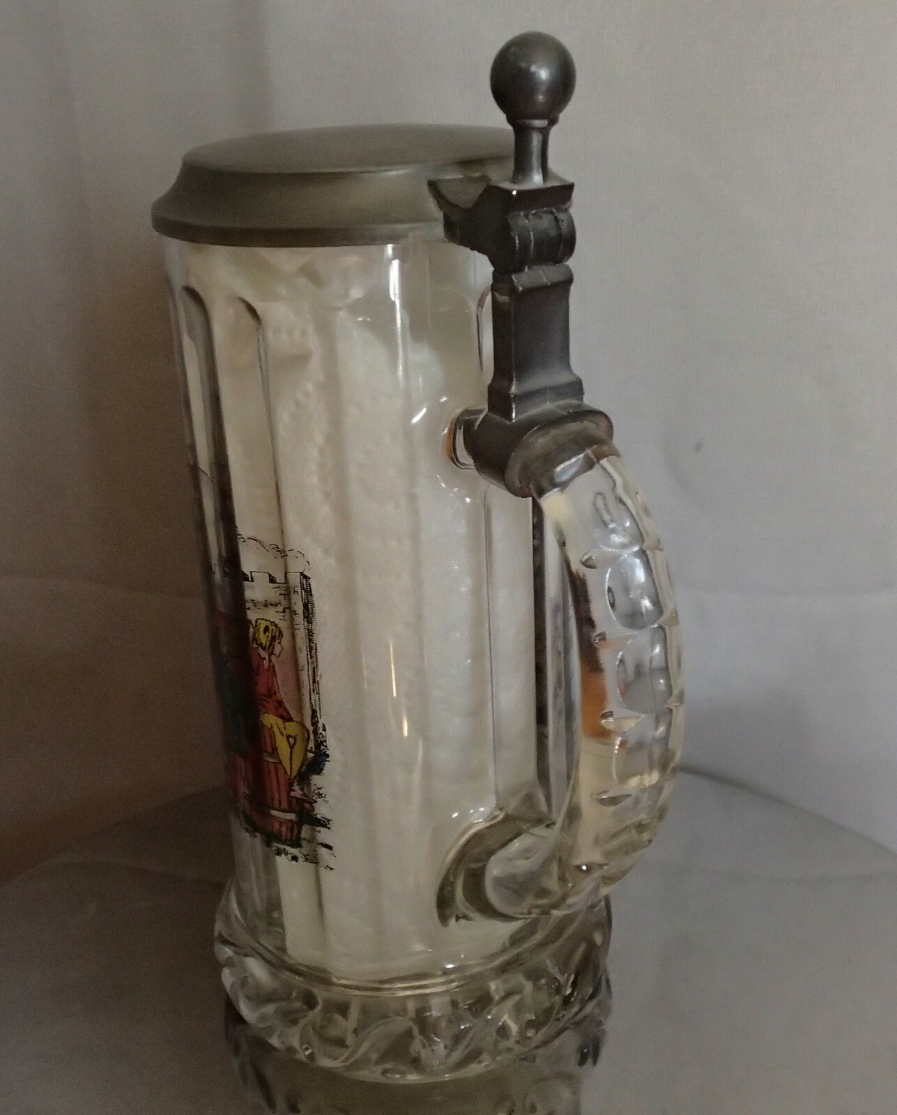 Chope a biere avec couvercle d'occasion - Arts de la table
