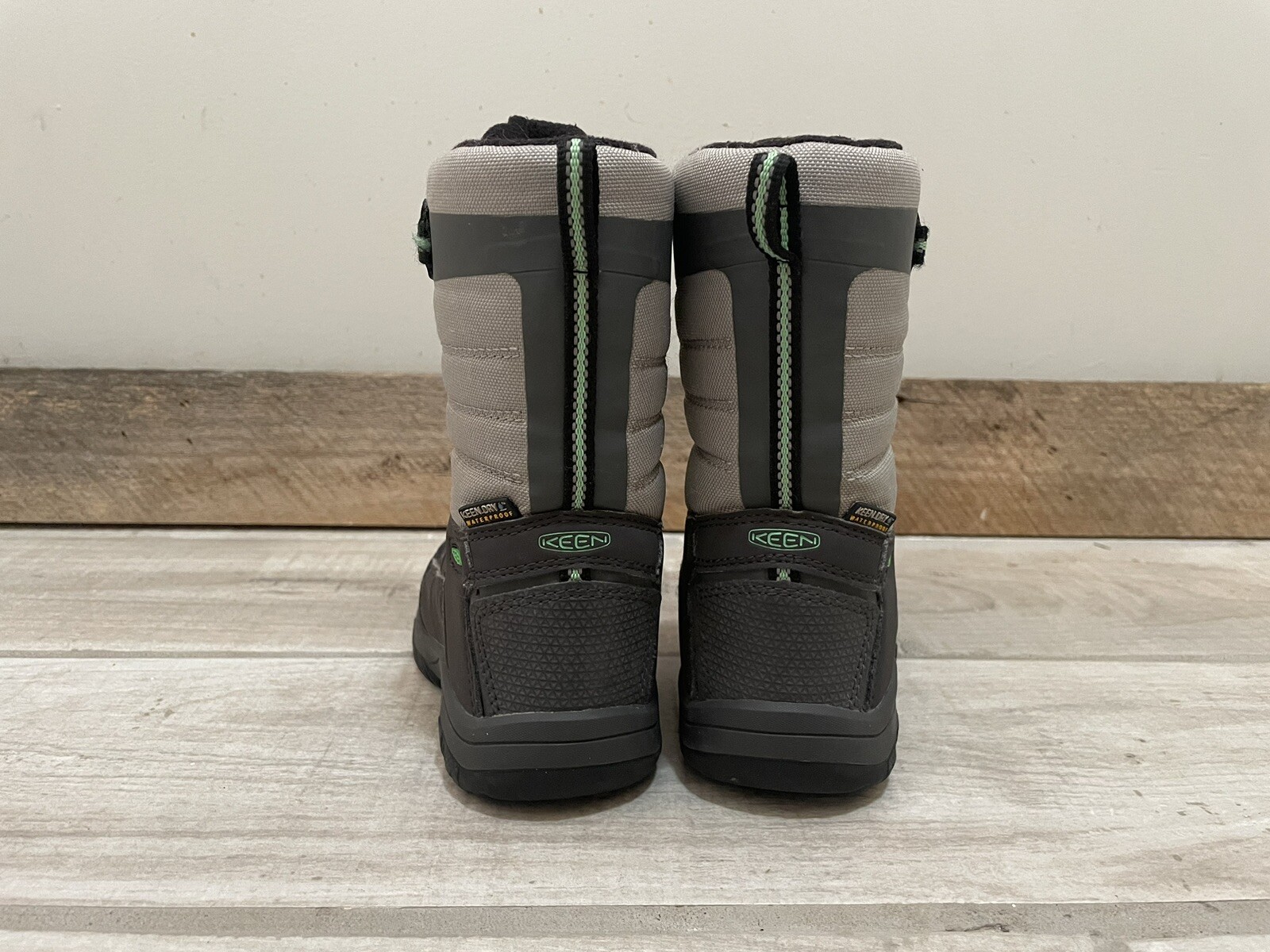 Stivali neo KEEN bambini taglia 9 sport invernali invernali neve escursionismo outdoor impermeabili