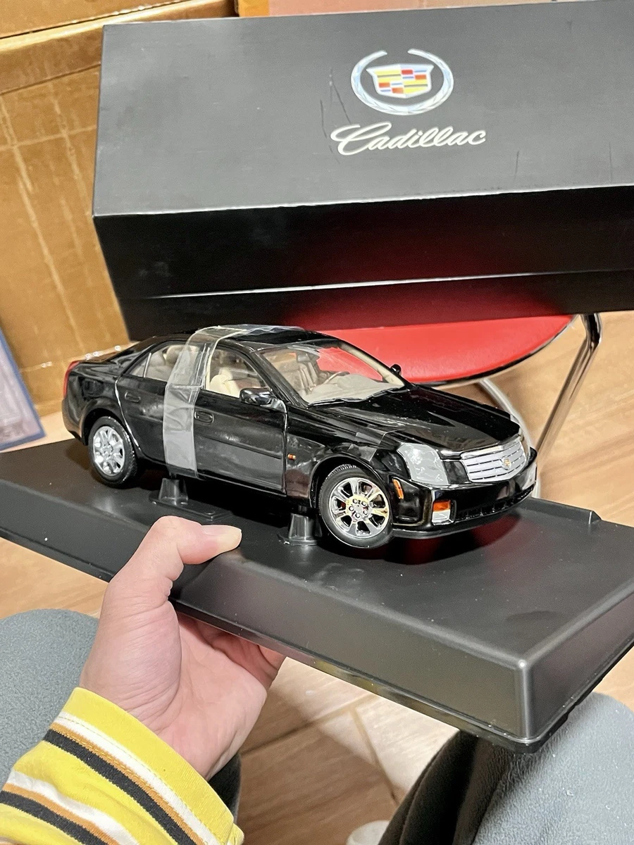 Xe mô hình CADILLAC Limousine 1966 GREENLIGHT tỉ lệ 1:18