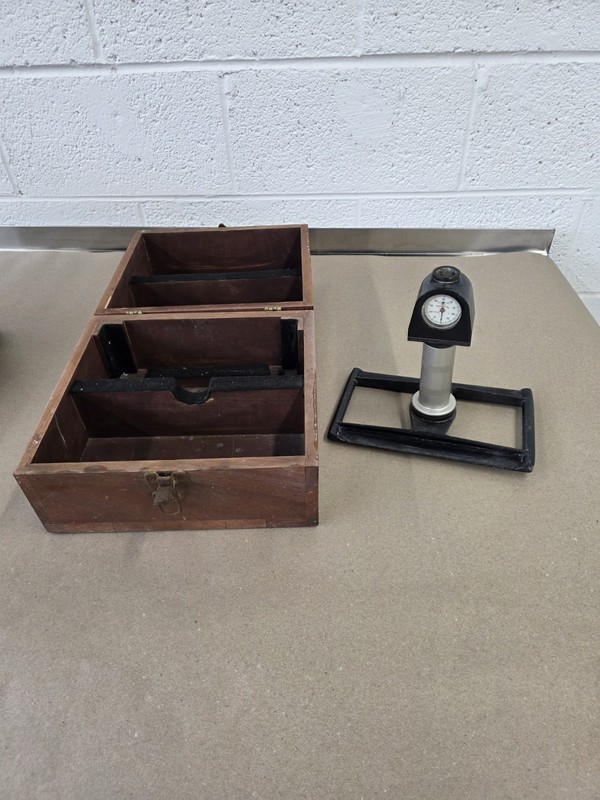 Weavexx Tensometer Cable Tension Gauge w/ Wooden Case & Manual, Starrett Dial