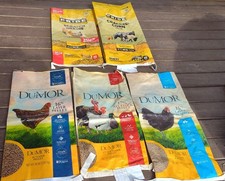 5 Assorted Used Uncleaned Plastic Feed Bags Crafts Totes Chicken Cow