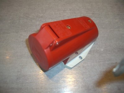 2 Stk. MENNEKES CEE Wandaufbausteckdose 16A 400V~ 6h  3P+N+PE 5polig