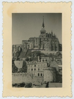 Orig. Foto Bus Pkw am Eingang MONT SAINT-MICHEL Normandie Frankreich 1940