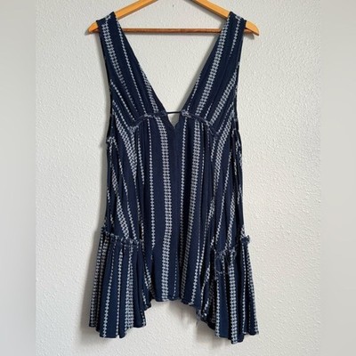 Small American Threads Flowy Tank, Boho with tassels
