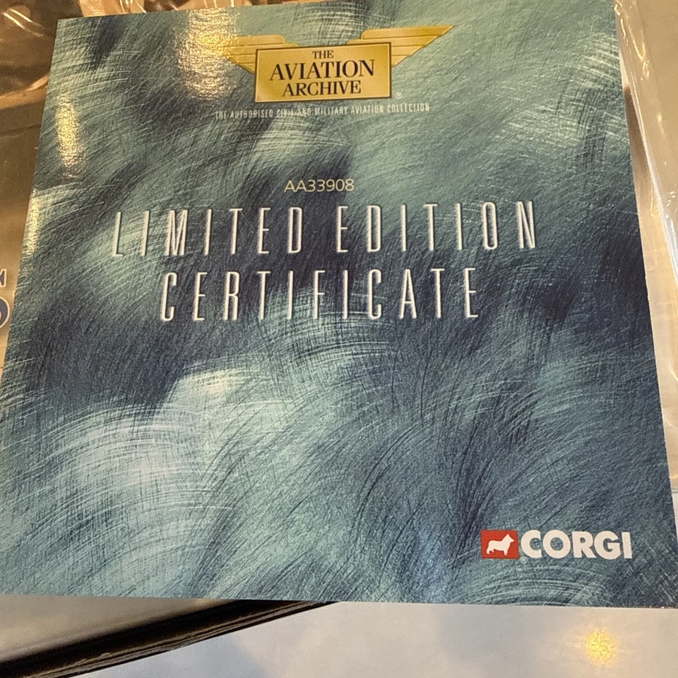 Corgi 1/32 AA33908 Supermarine Type 300- Prototype Spitfire, May 1936 2126/2370 - Image 4 of 4