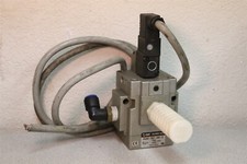 SMC VG342-5DZ-04A-Q Solenoid Valve  FREE SHIPPING 