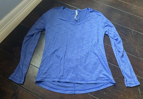Lululemon Women’s Shirt Blue Long Sleeve V Neck Size 8