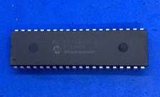 PIC16C74B-04/P Microchip 8-bit Microcontroller MCU 7KB 192 RAM 33 I/O