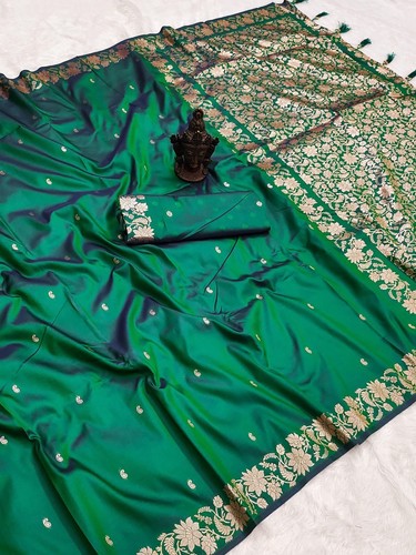Heavy Designer Soft And Pure Banarasi Silk Saree With Fancy Blouse For Women - Picture 10 of 21