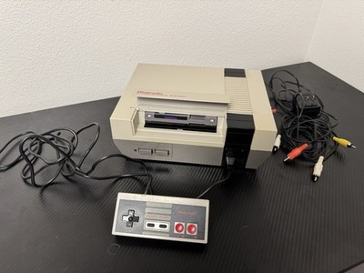 Original Nintendo NES Console 1985 - Grey