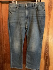 Lucky Brand Men s Athletic Fit 2 Way Stretch Denim Jeans. 44X30
