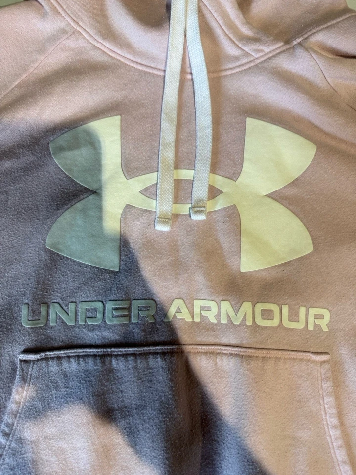 Moletom com capuz Under Armour rosa claro novo com etiquetas~ajuste solto ~feminino XL~Cordão - Imagem 2 de 4