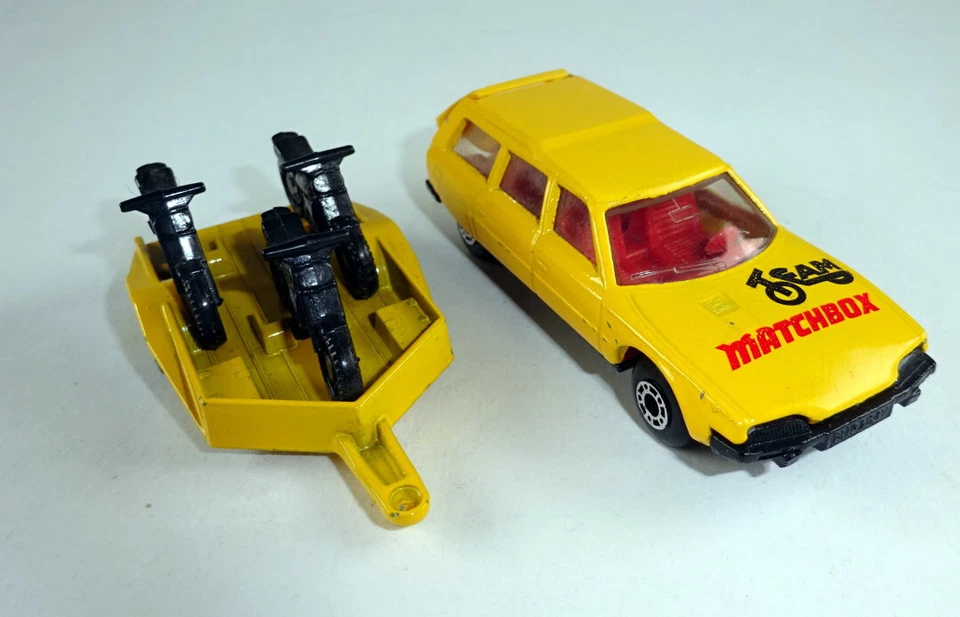 Matchbox Two-Pack 31 Citroen CX & Motorcycle Trailer gelb schwarzer Aufdruck - Bild 3 von 4