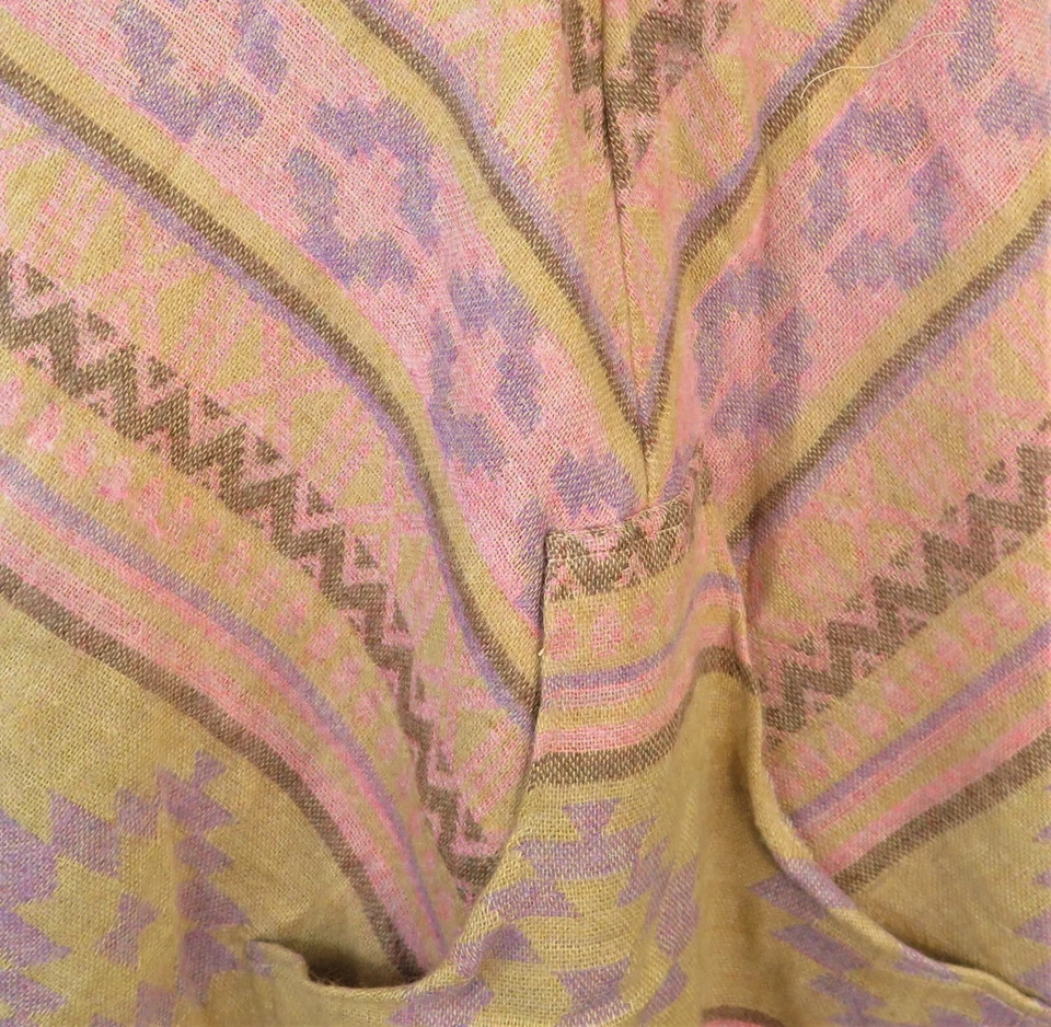 Poncho|2 Botones|Borlas | Capucha+Bolsillo|Boho|Desierto|Mezcla de Lana Yak|Talla 1|Ámbar Foto 4 de 4