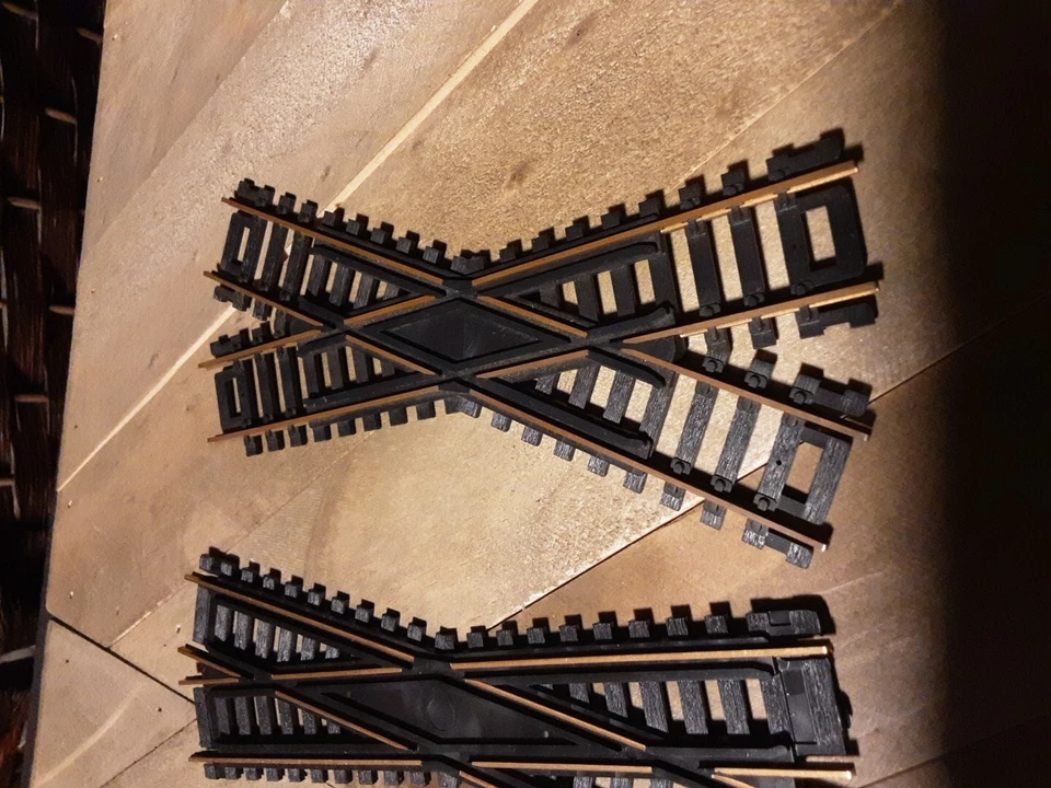 3 Atlas Ho Black and Brass Crossing Tracks, Two #6, 19° and One 30° Snap 6 Inch - Image 4 of 4