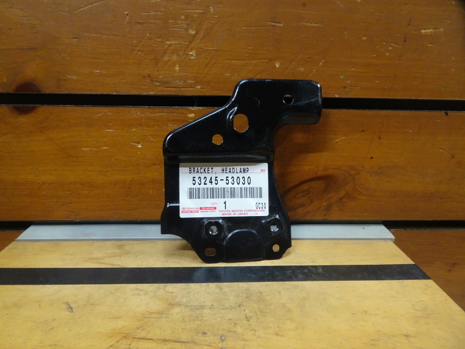 Lexus 5324553030 Genuine OEM H