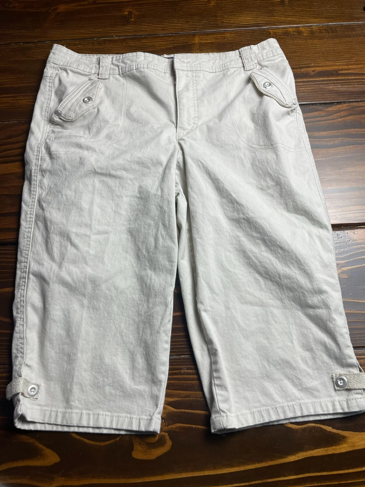 Gloria Vanderbilt Pants, Women's Size 10, Tan, Capri, Pockets, Straight Leg