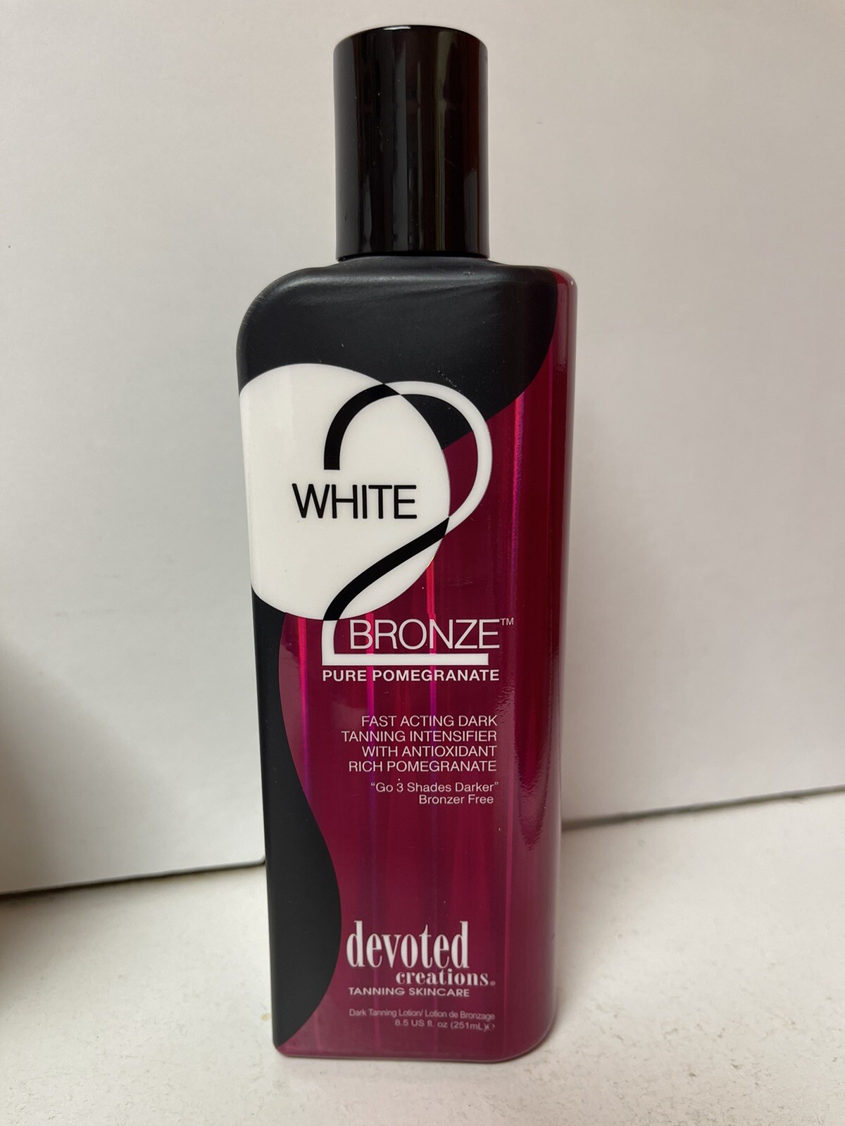 Devoted Creations White 2 Bronze Pomegranate Dark Sunbed Tanning Lotion (250ml)