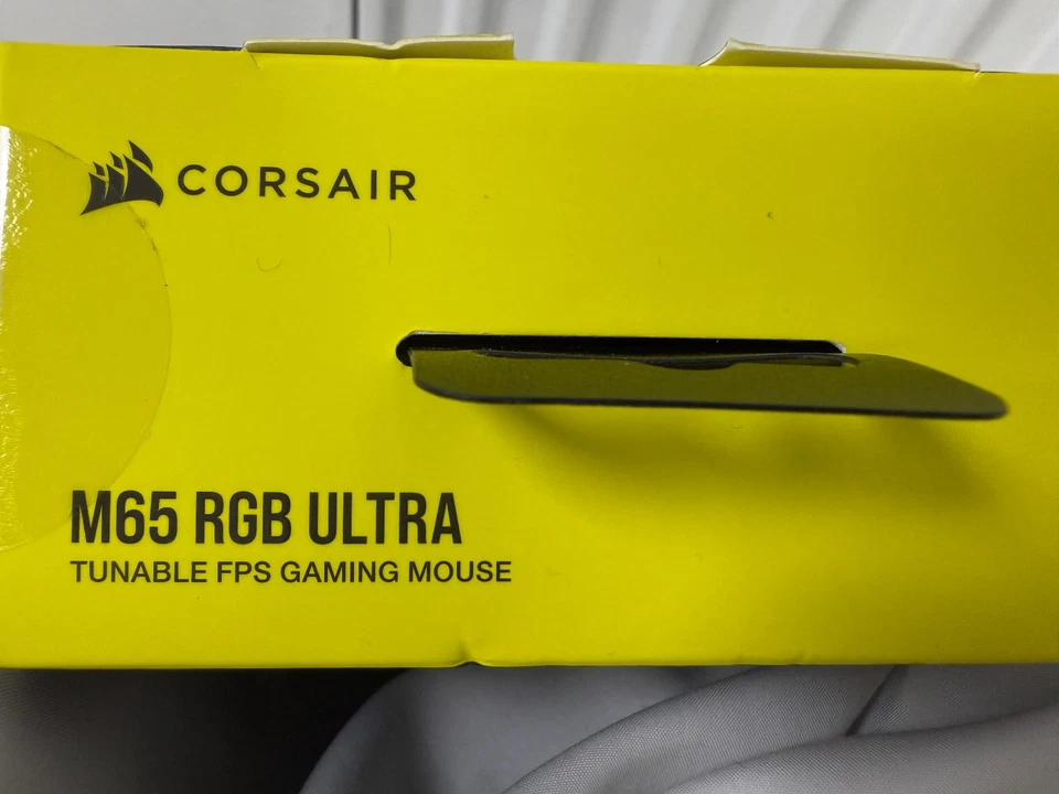 Corsair M65 RGB ULTRA Mouse Gaming Right-hand USB Type-A Optical 26000 DPI BNIB - Image 3 of 4