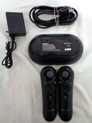 2 Navigation controllers with charging dock for PS3