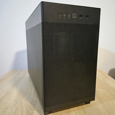 ASUS Prime AP201 MicroATX Gehäuse (33 Liter, USB Typ-C-Unterstützung)